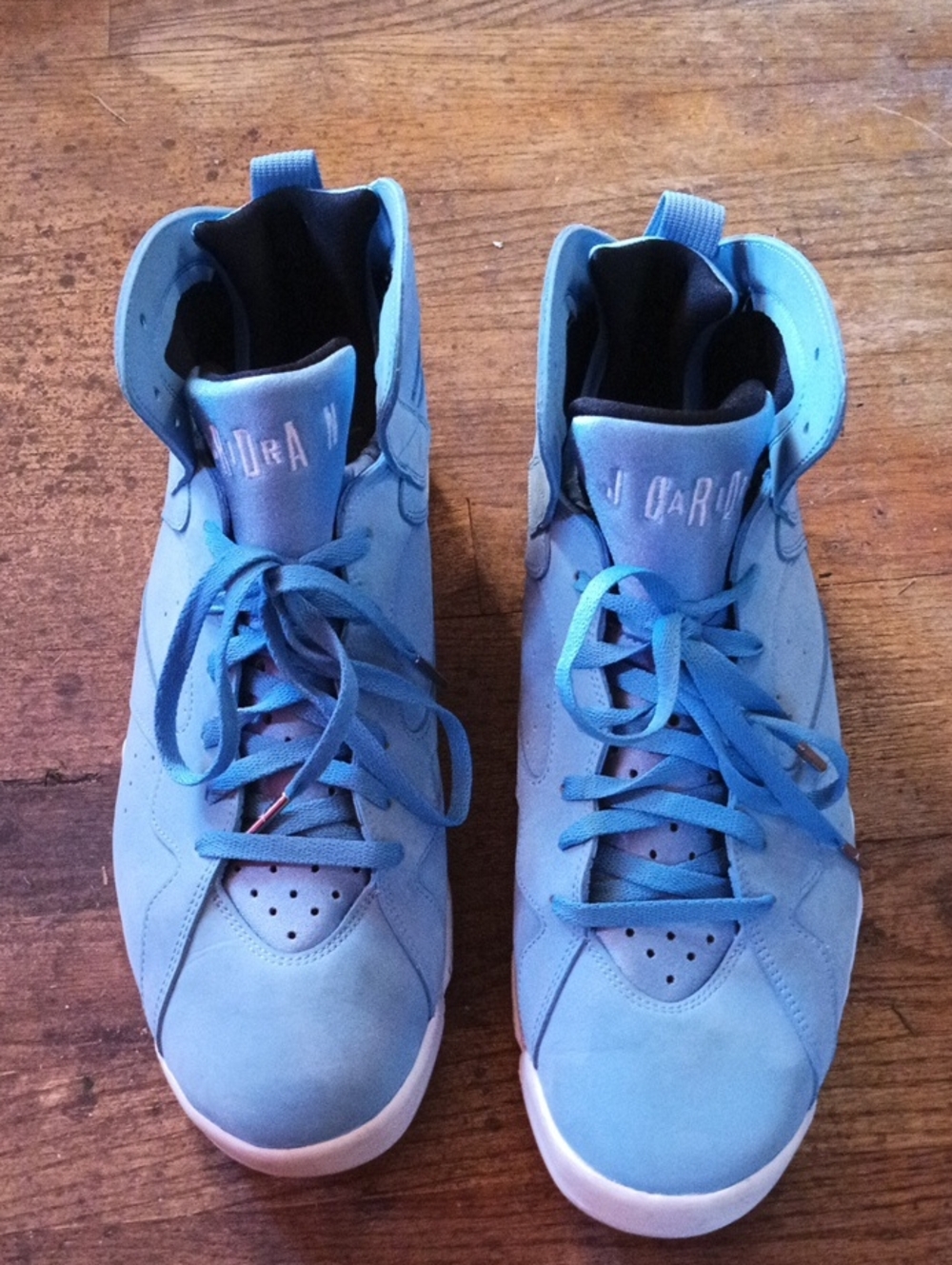 Jordan 7 Retro Pantone Shoes